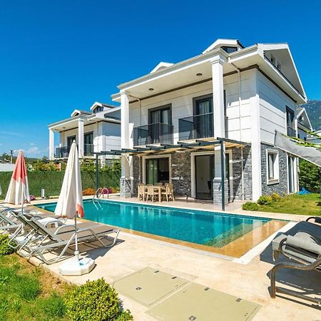 4 Bedroom Holiday Villa In Hisaroenue Oeluedeniz- Gold Rose 페티예 외부 사진