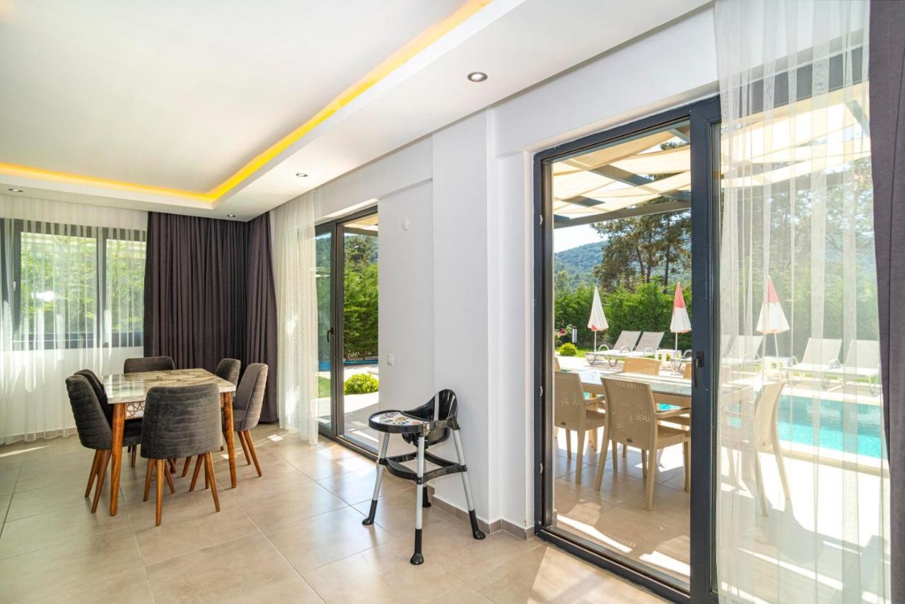 4 Bedroom Holiday Villa In Hisaroenue Oeluedeniz- Gold Rose 페티예 외부 사진