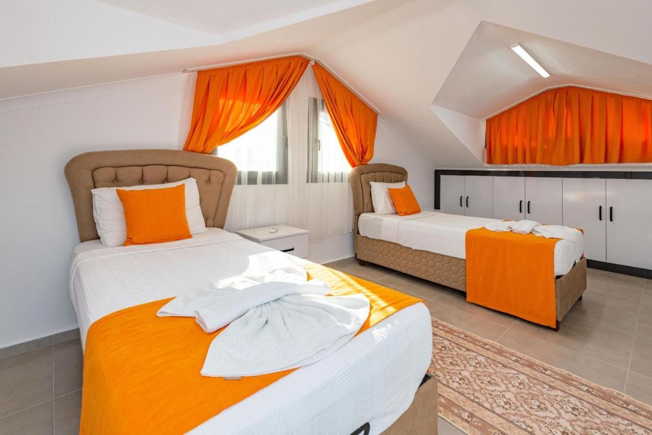 4 Bedroom Holiday Villa In Hisaroenue Oeluedeniz- Gold Rose 페티예 외부 사진