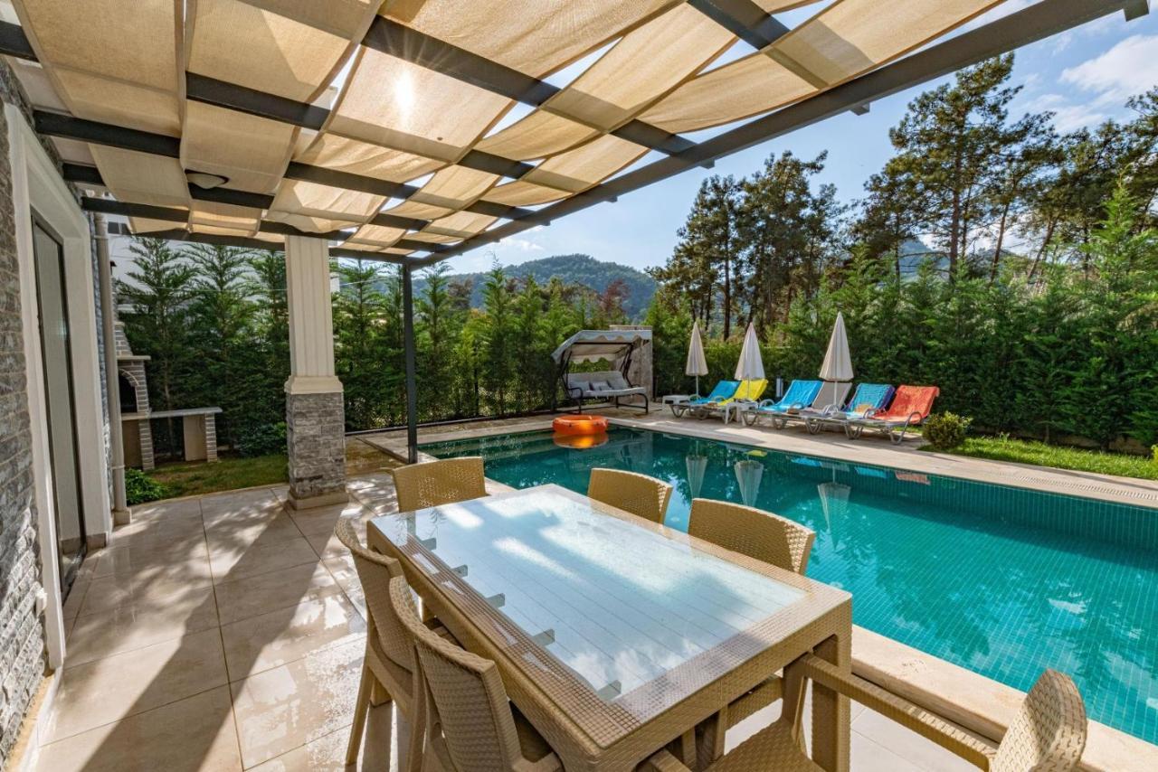 4 Bedroom Holiday Villa In Hisaroenue Oeluedeniz- Gold Rose 페티예 외부 사진