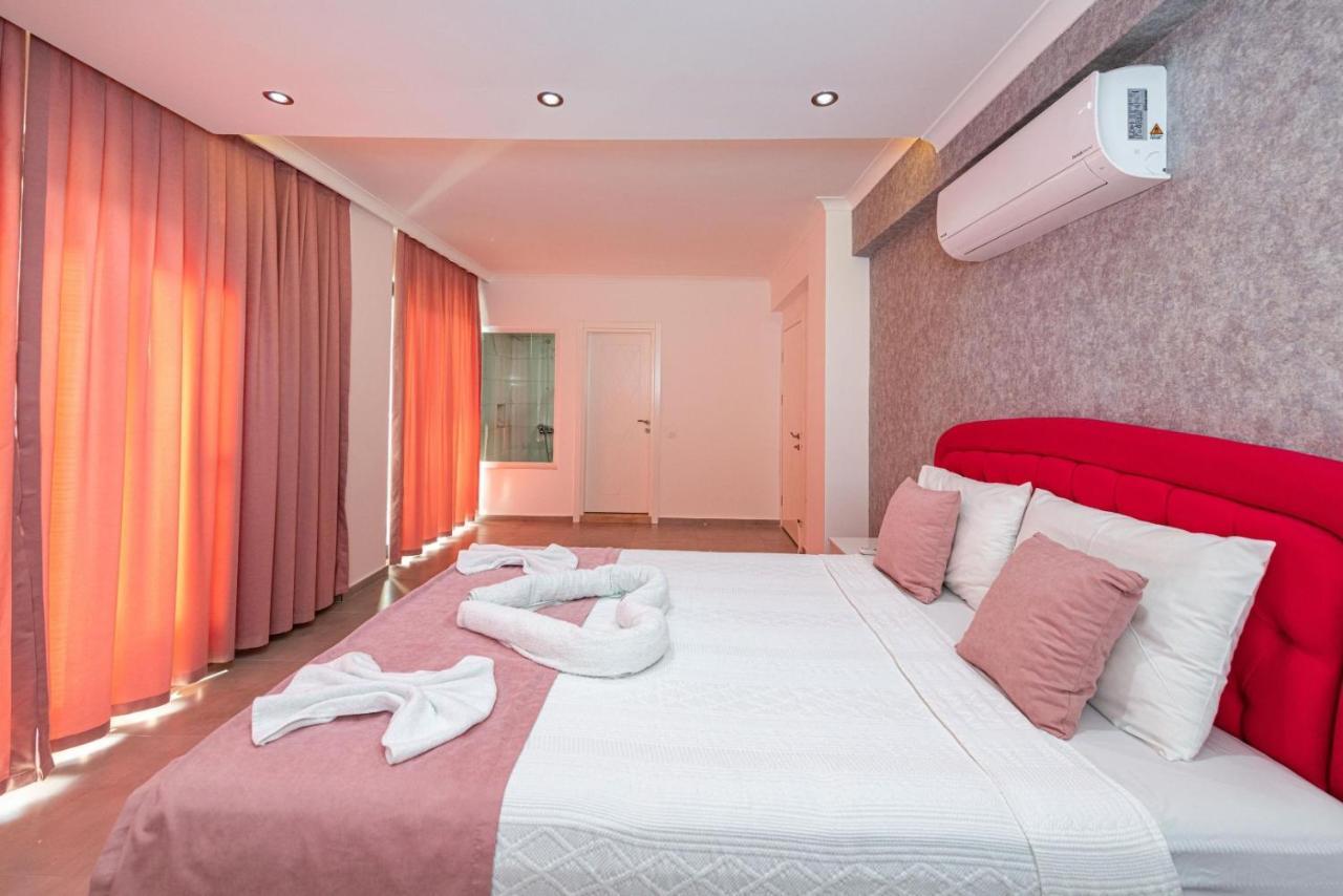 4 Bedroom Holiday Villa In Hisaroenue Oeluedeniz- Gold Rose 페티예 외부 사진