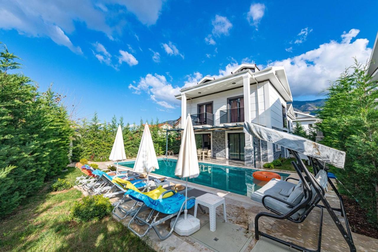 4 Bedroom Holiday Villa In Hisaroenue Oeluedeniz- Gold Rose 페티예 외부 사진