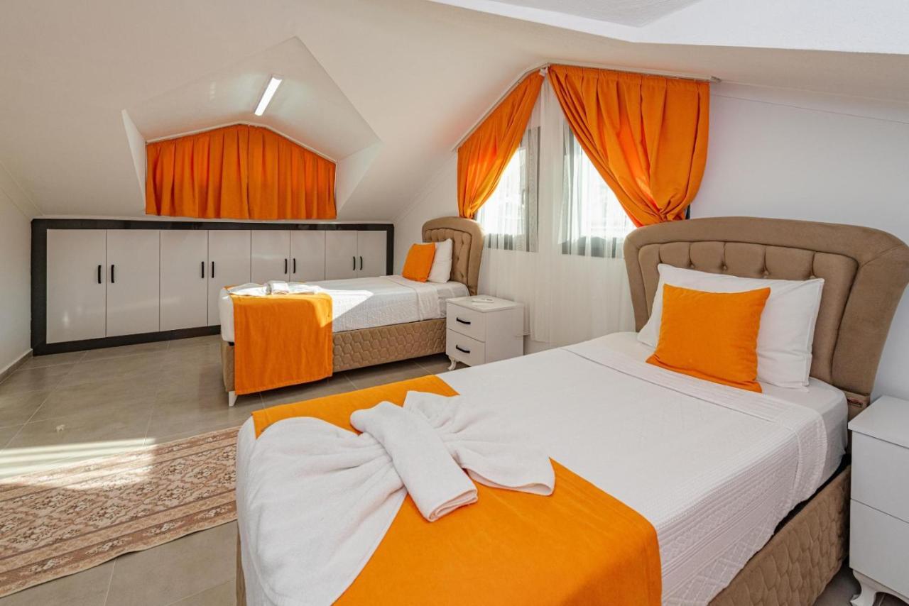 4 Bedroom Holiday Villa In Hisaroenue Oeluedeniz- Gold Rose 페티예 외부 사진