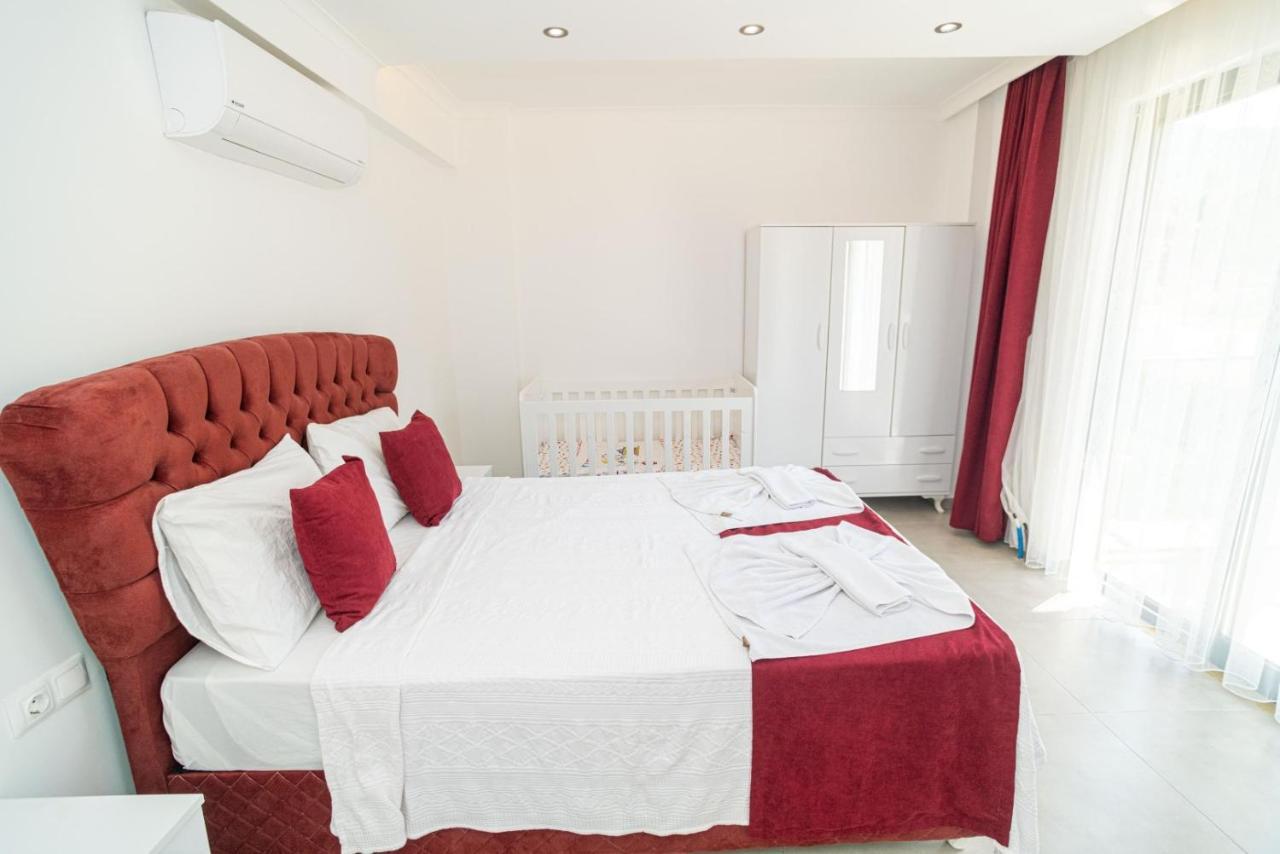 4 Bedroom Holiday Villa In Hisaroenue Oeluedeniz- Gold Rose 페티예 외부 사진