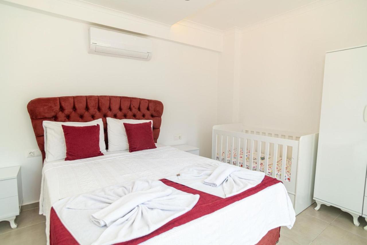 4 Bedroom Holiday Villa In Hisaroenue Oeluedeniz- Gold Rose 페티예 외부 사진