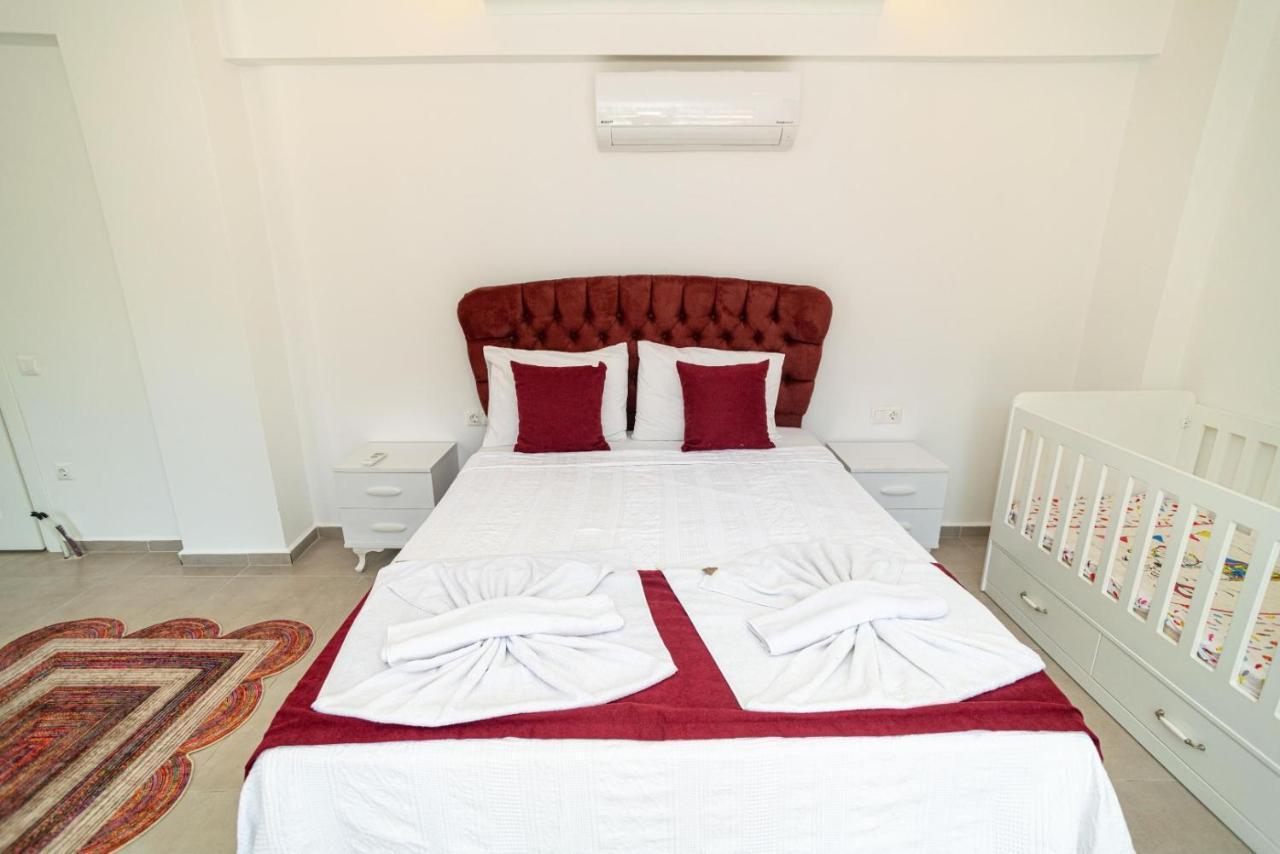 4 Bedroom Holiday Villa In Hisaroenue Oeluedeniz- Gold Rose 페티예 외부 사진